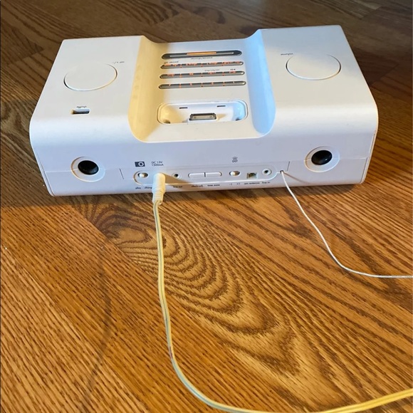 ihome - Picture 3 of 4